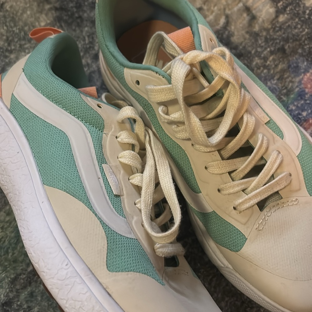 Vans Ultra Range in Cream Mint & Peach - Picture 6 of 6